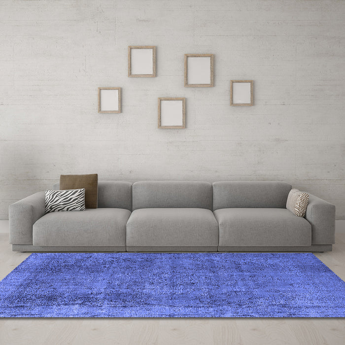 Machine Washable Oriental Blue Industrial Rug in a Living Room, wshurb2893blu