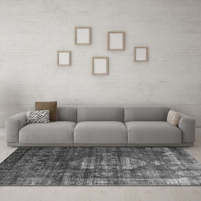 Machine Washable Oriental Gray Industrial Rug in a Living Room,, wshurb2894gry