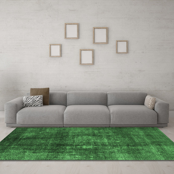 Machine Washable Oriental Emerald Green Industrial Area Rugs in a Living Room,, wshurb2895emgrn