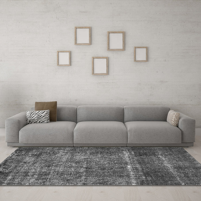 Machine Washable Oriental Gray Industrial Rug in a Living Room,, wshurb2898gry