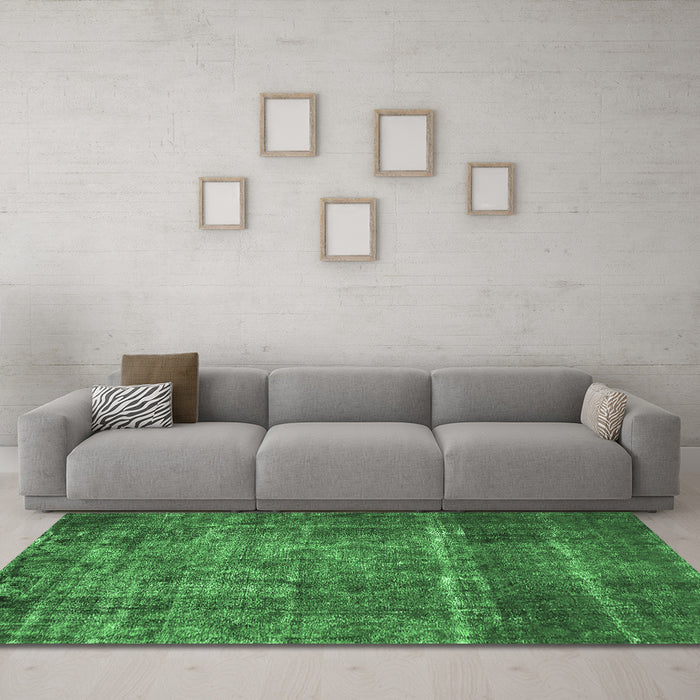 Machine Washable Oriental Emerald Green Industrial Area Rugs in a Living Room,, wshurb2898emgrn