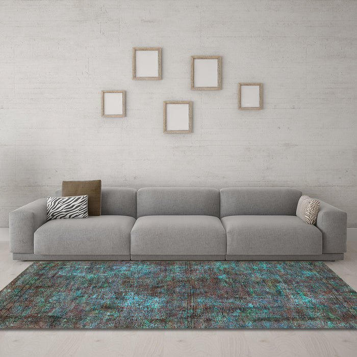 Machine Washable Oriental Light Blue Industrial Rug in a Living Room, wshurb2899lblu