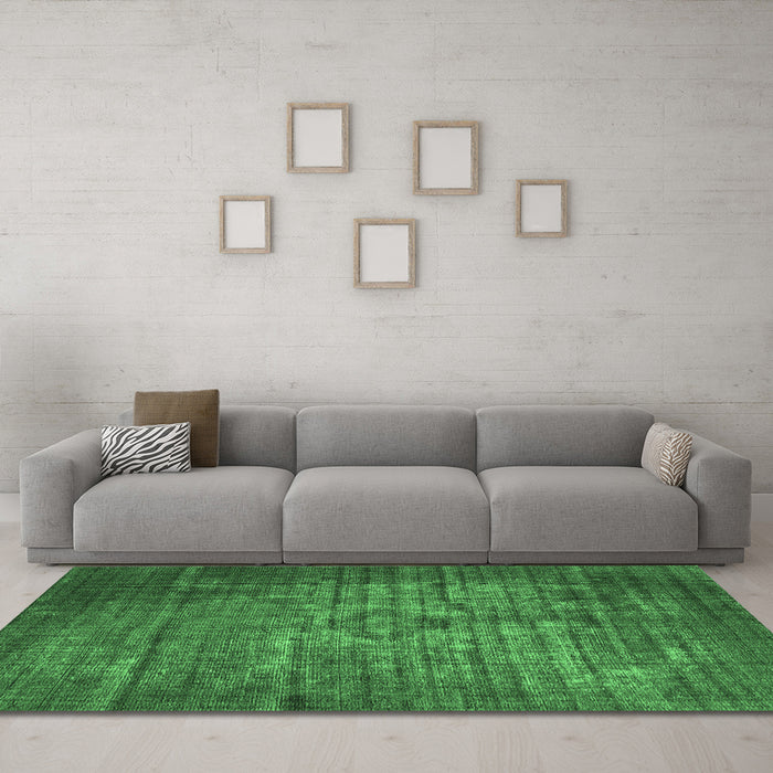 Machine Washable Oriental Emerald Green Industrial Area Rugs in a Living Room,, wshurb2900emgrn