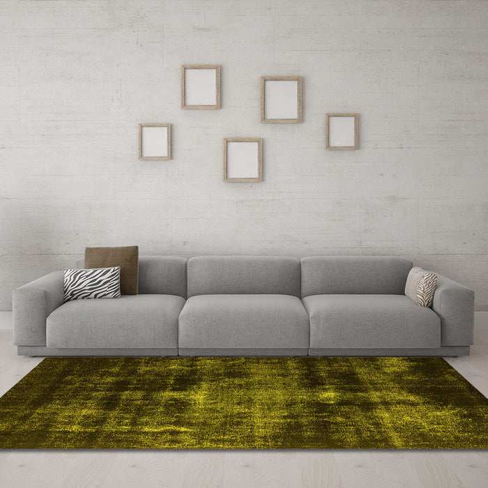 Machine Washable Oriental Yellow Industrial Rug in a Living Room, wshurb2901yw