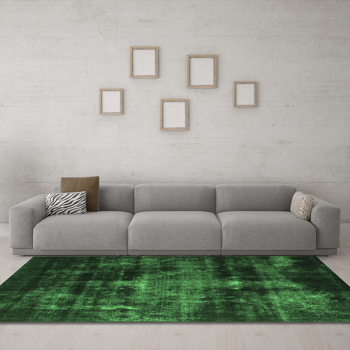 Machine Washable Oriental Emerald Green Industrial Area Rugs in a Living Room,, wshurb2901emgrn