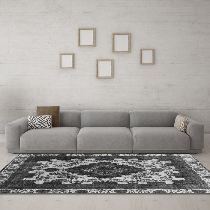 Machine Washable Oriental Gray Industrial Rug in a Living Room,, wshurb2902gry
