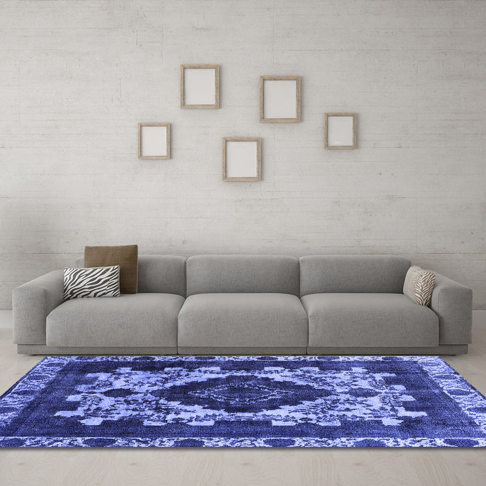 Machine Washable Oriental Blue Industrial Rug in a Living Room, wshurb2902blu