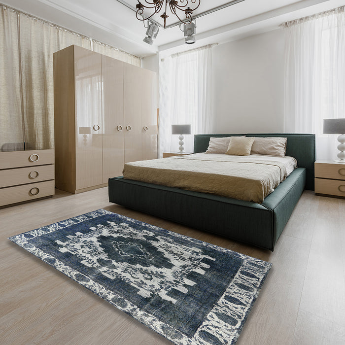 Mid-Century Modern Dark Blue Grey Blue Oriental Rug in a Bedroom, urb2902