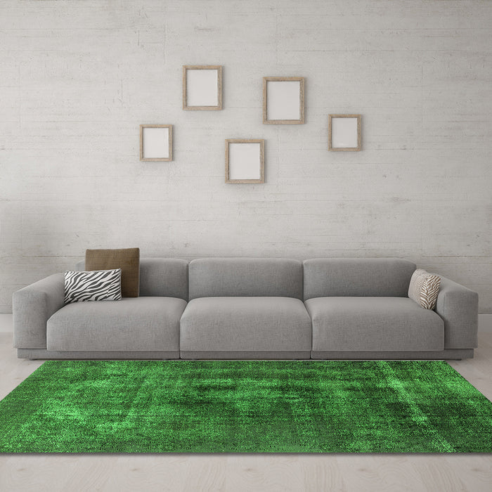 Machine Washable Oriental Green Industrial Area Rugs in a Living Room,, wshurb2904grn