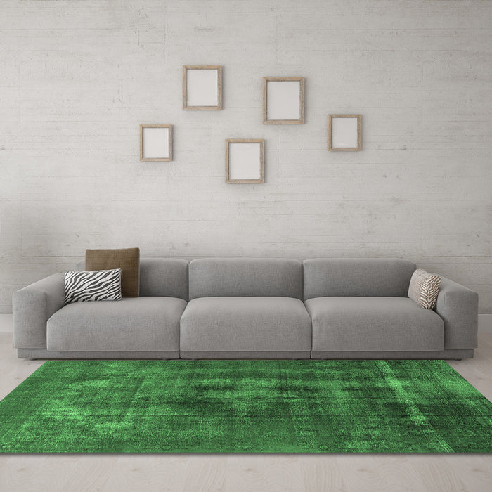Machine Washable Oriental Emerald Green Industrial Area Rugs in a Living Room,, wshurb2904emgrn