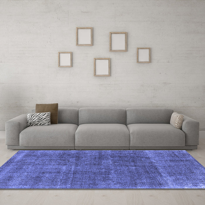 Machine Washable Oriental Blue Industrial Rug in a Living Room, wshurb2906blu