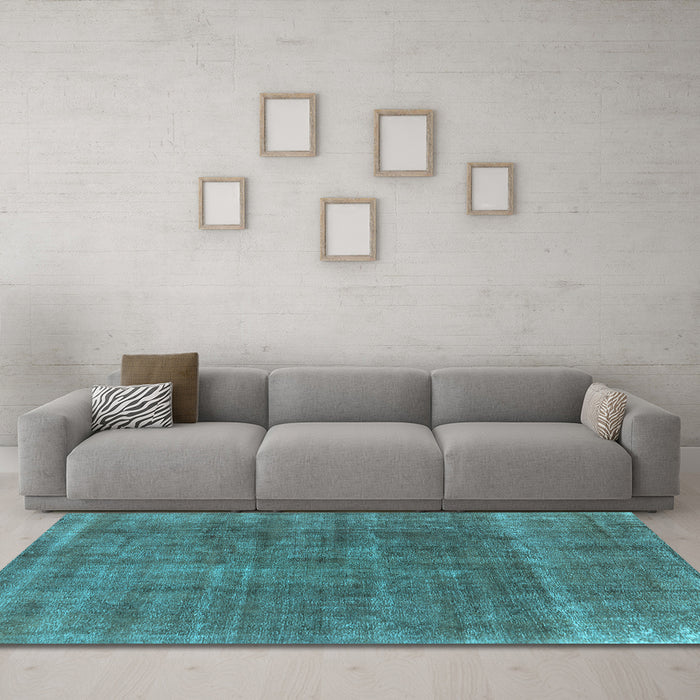Machine Washable Oriental Light Blue Industrial Rug in a Living Room, wshurb2906lblu