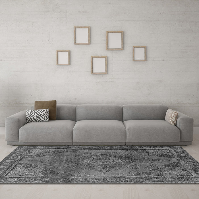 Machine Washable Oriental Gray Industrial Rug in a Living Room,, wshurb2908gry