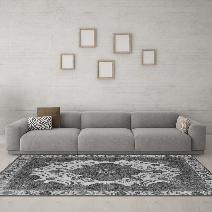 Machine Washable Oriental Gray Industrial Rug in a Living Room,, wshurb2910gry