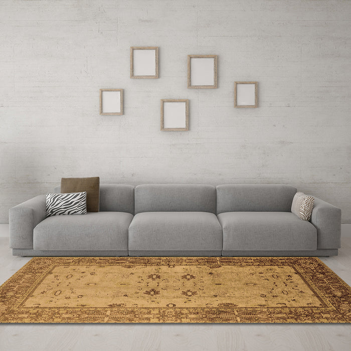 Machine Washable Oriental Brown Traditional Rug in a Living Room,, wshurb2914brn