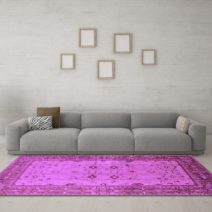 Machine Washable Oriental Purple Traditional Area Rugs in a Living Room, wshurb2914pur