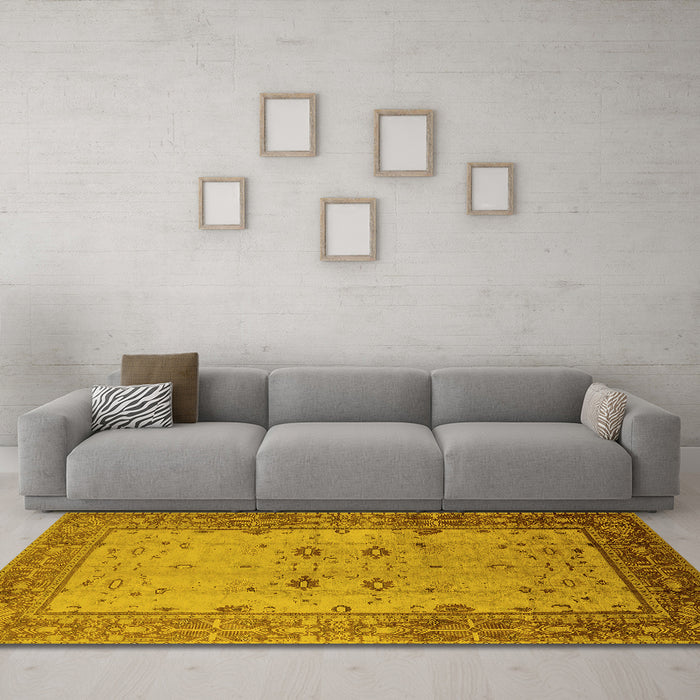 Machine Washable Oriental Yellow Traditional Rug in a Living Room, wshurb2914yw