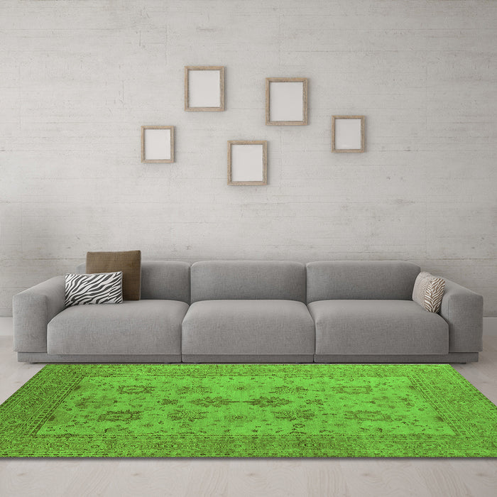 Machine Washable Oriental Green Industrial Area Rugs in a Living Room,, wshurb2915grn