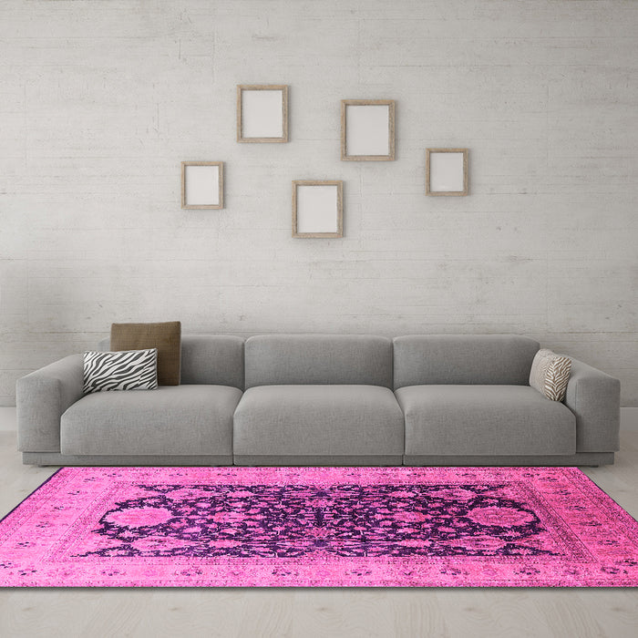 Machine Washable Oriental Pink Traditional Rug in a Living Room, wshurb2916pnk
