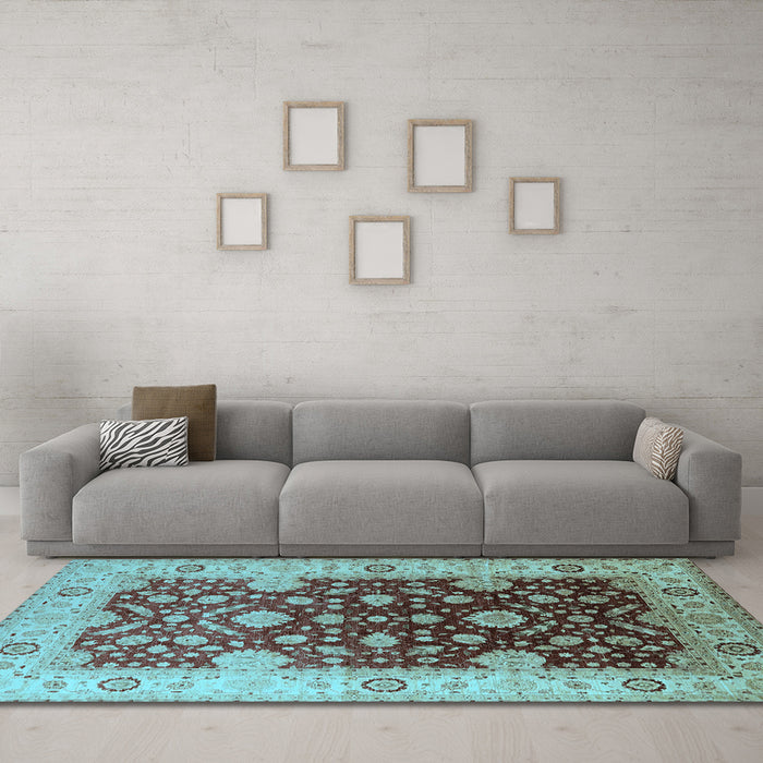 Machine Washable Oriental Light Blue Traditional Rug in a Living Room, wshurb2917lblu