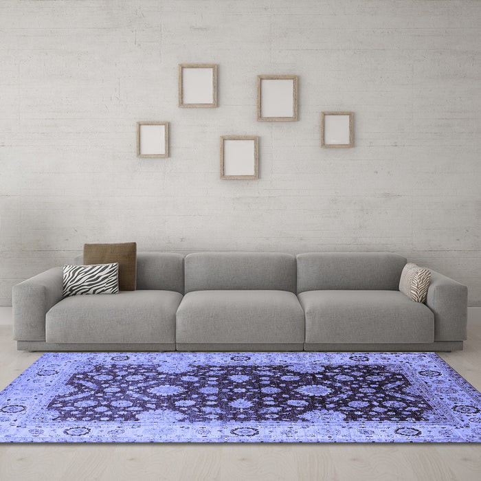 Machine Washable Oriental Blue Traditional Rug in a Living Room, wshurb2917blu