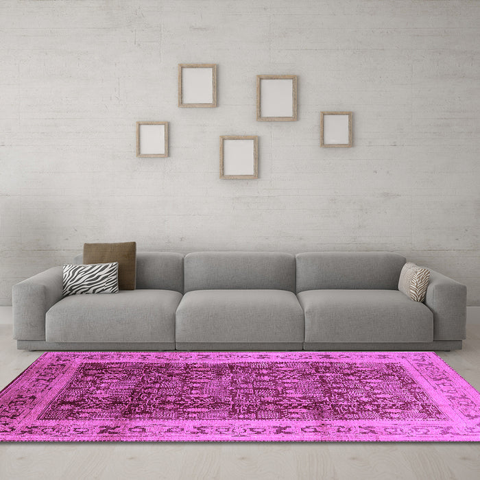 Machine Washable Oriental Purple Traditional Area Rugs in a Living Room, wshurb2918pur