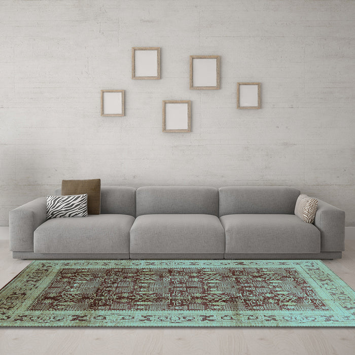 Machine Washable Oriental Light Blue Traditional Rug in a Living Room, wshurb2918lblu