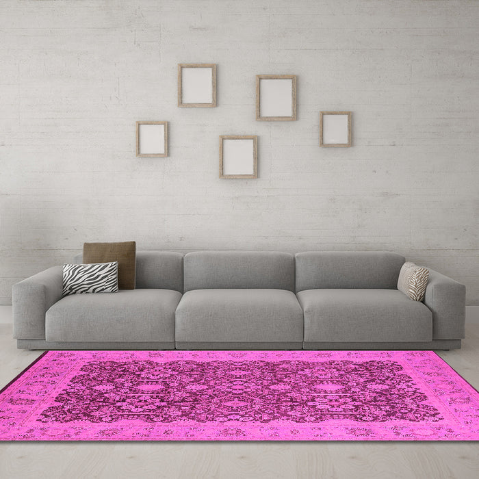 Machine Washable Oriental Pink Traditional Rug in a Living Room, wshurb2922pnk