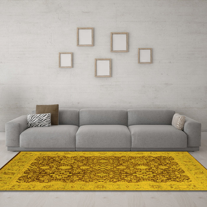 Machine Washable Oriental Yellow Traditional Rug in a Living Room, wshurb2922yw