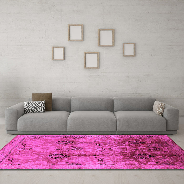Machine Washable Oriental Pink Traditional Rug in a Living Room, wshurb2924pnk