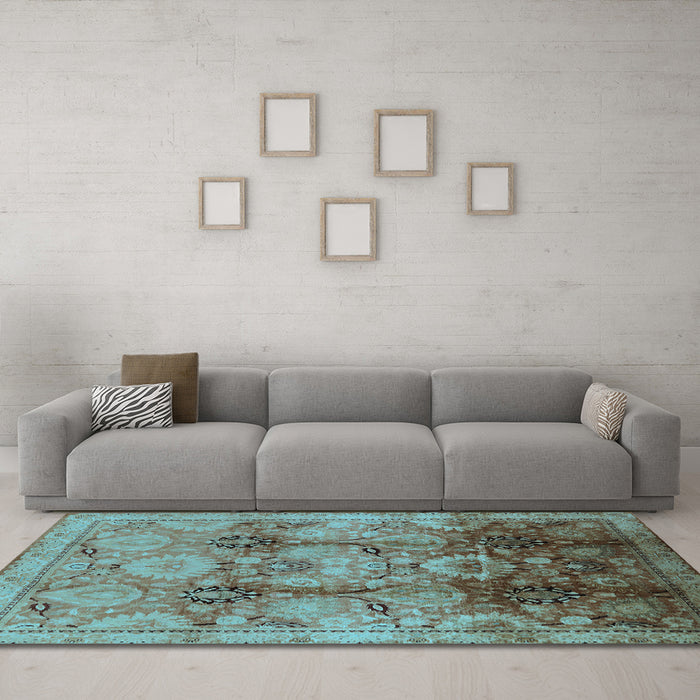 Machine Washable Oriental Light Blue Traditional Rug in a Living Room, wshurb2924lblu