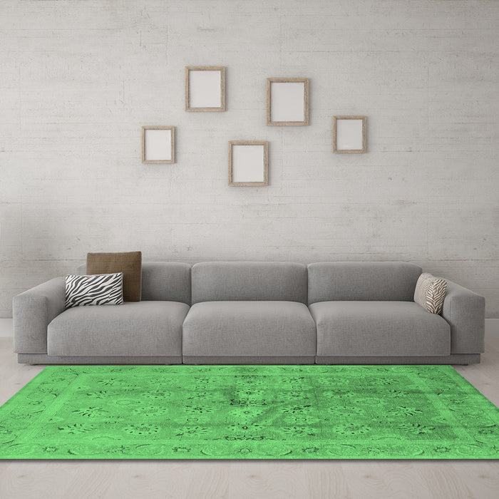 Machine Washable Oriental Emerald Green Industrial Area Rugs in a Living Room,, wshurb2925emgrn