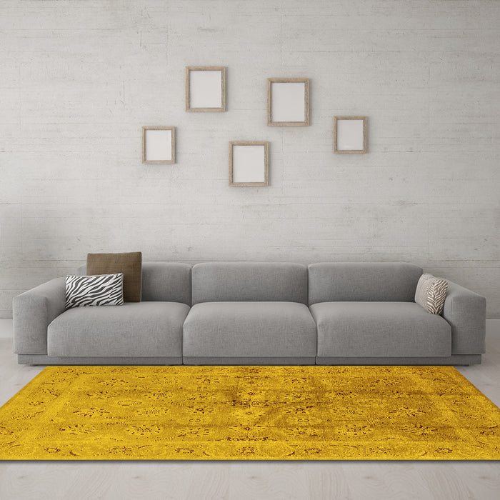 Machine Washable Oriental Yellow Industrial Rug in a Living Room, wshurb2925yw