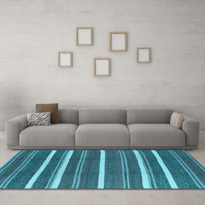 Machine Washable Oriental Light Blue Industrial Rug in a Living Room, wshurb2927lblu