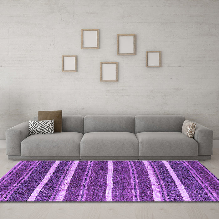 Machine Washable Oriental Purple Industrial Area Rugs in a Living Room, wshurb2927pur