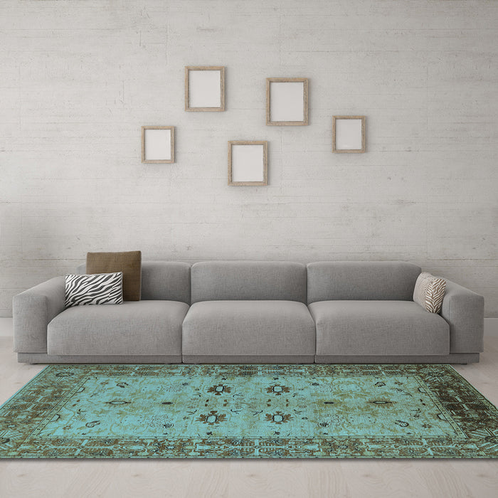 Machine Washable Oriental Light Blue Traditional Rug in a Living Room, wshurb2928lblu