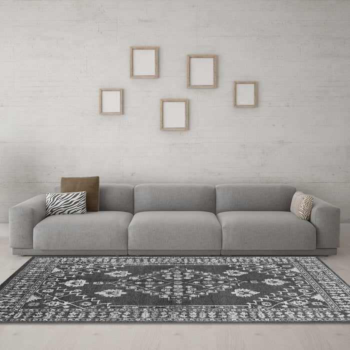 Machine Washable Oriental Gray Industrial Rug in a Living Room,, wshurb2932gry