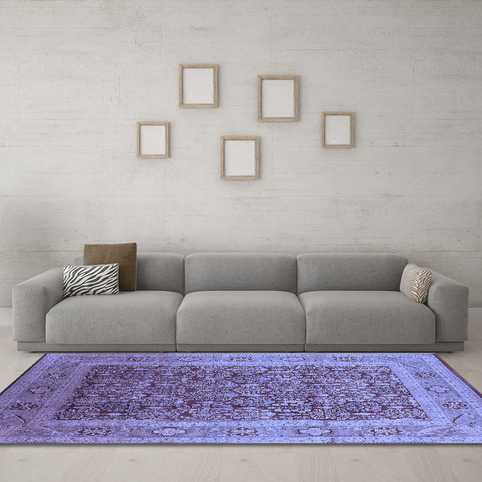 Machine Washable Oriental Blue Traditional Rug in a Living Room, wshurb2934blu