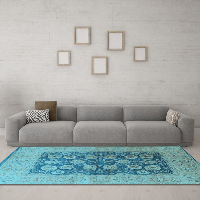Machine Washable Oriental Light Blue Traditional Rug in a Living Room, wshurb2935lblu