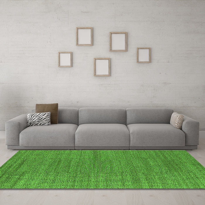 Machine Washable Oriental Green Industrial Area Rugs in a Living Room,, wshurb2936grn