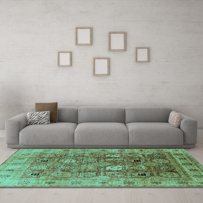 Machine Washable Oriental Turquoise Traditional Area Rugs in a Living Room,, wshurb2940turq