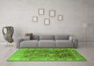 Machine Washable Oriental Green Traditional Area Rugs in a Living Room,, wshurb2940grn