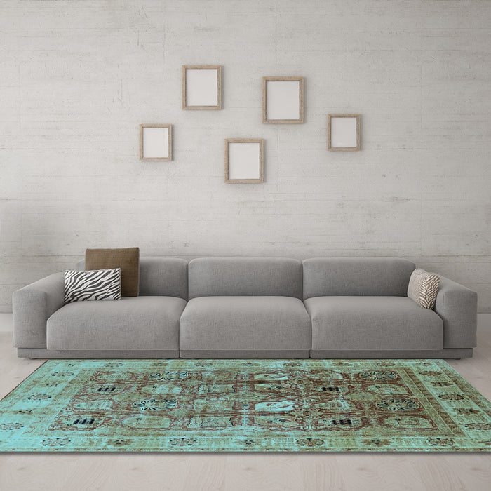 Machine Washable Oriental Light Blue Traditional Rug in a Living Room, wshurb2940lblu