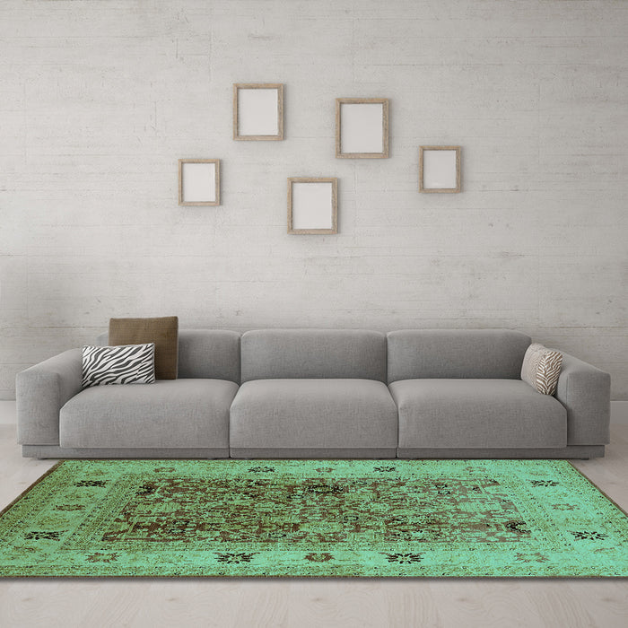Machine Washable Oriental Turquoise Traditional Area Rugs in a Living Room,, wshurb2947turq
