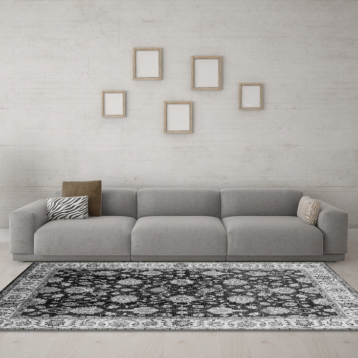 Machine Washable Oriental Gray Traditional Rug in a Living Room,, wshurb2949gry