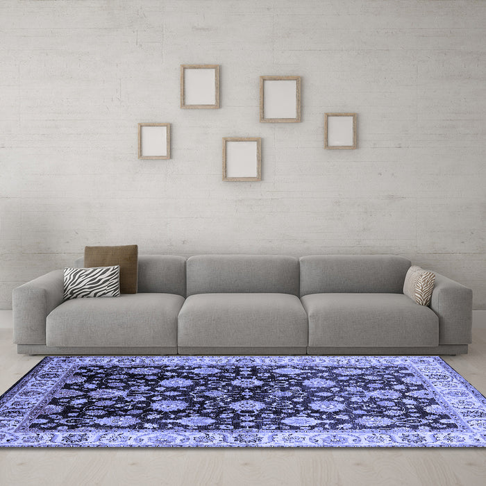 Machine Washable Oriental Blue Traditional Rug in a Living Room, wshurb2949blu