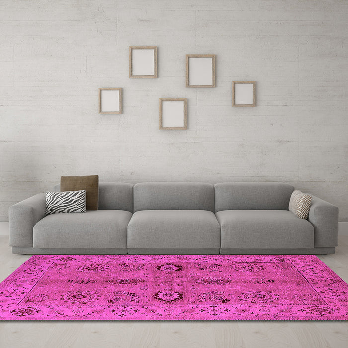 Machine Washable Oriental Pink Traditional Rug in a Living Room, wshurb2950pnk