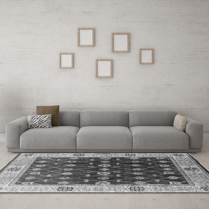 Machine Washable Oriental Gray Traditional Rug in a Living Room,, wshurb2953gry