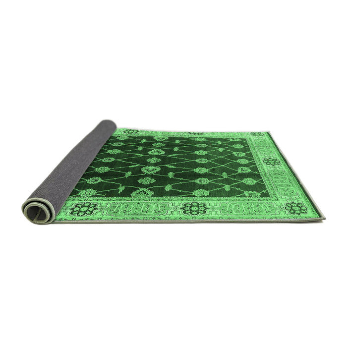 Sideview of Oriental Emerald Green Traditional Rug, urb2953emgrn