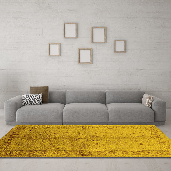 Machine Washable Oriental Yellow Traditional Rug in a Living Room, wshurb2955yw